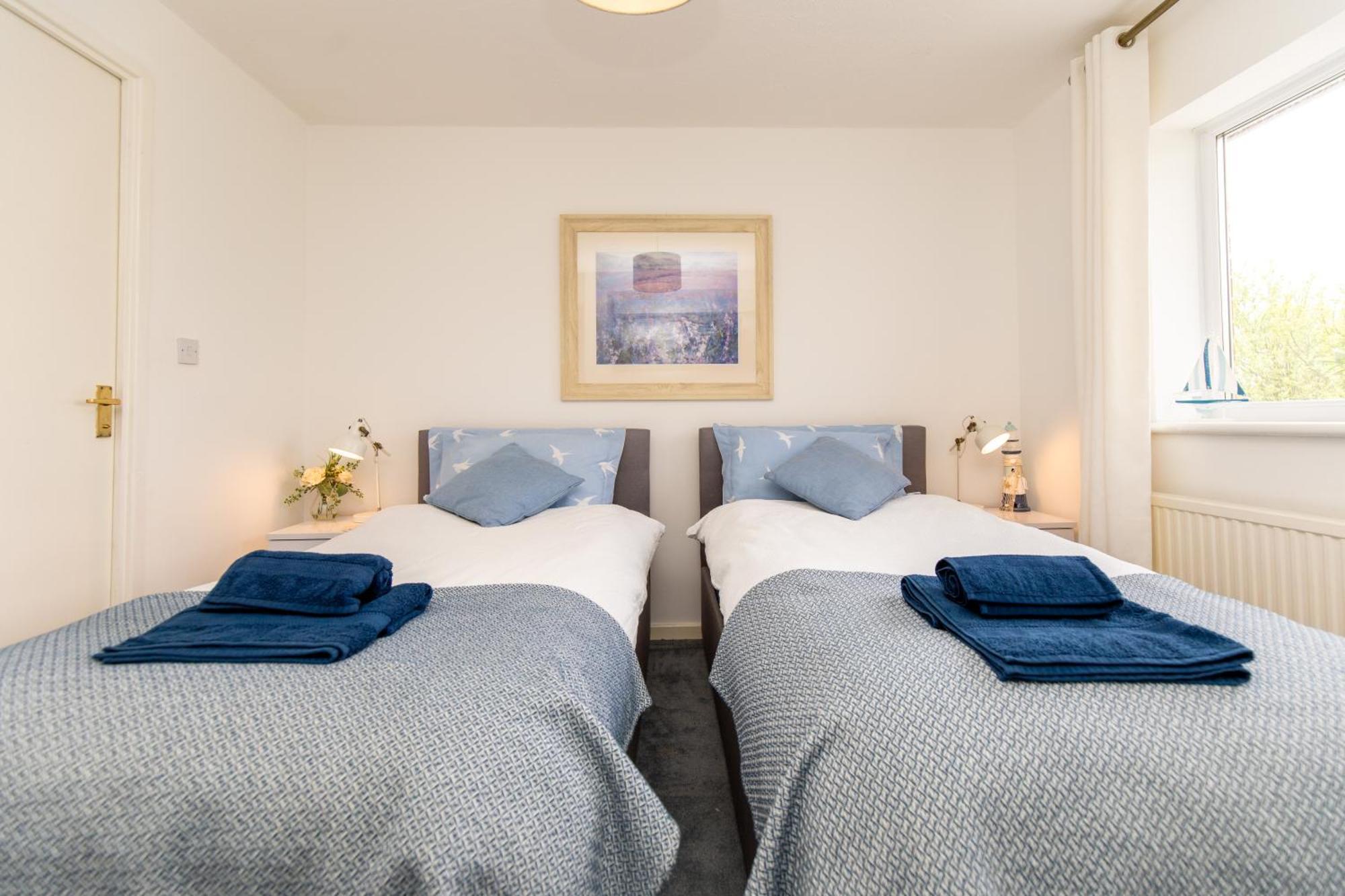 Comfortable And Spacious Superb Holiday Home In Llanelli, Dog Friendly Экстерьер фото